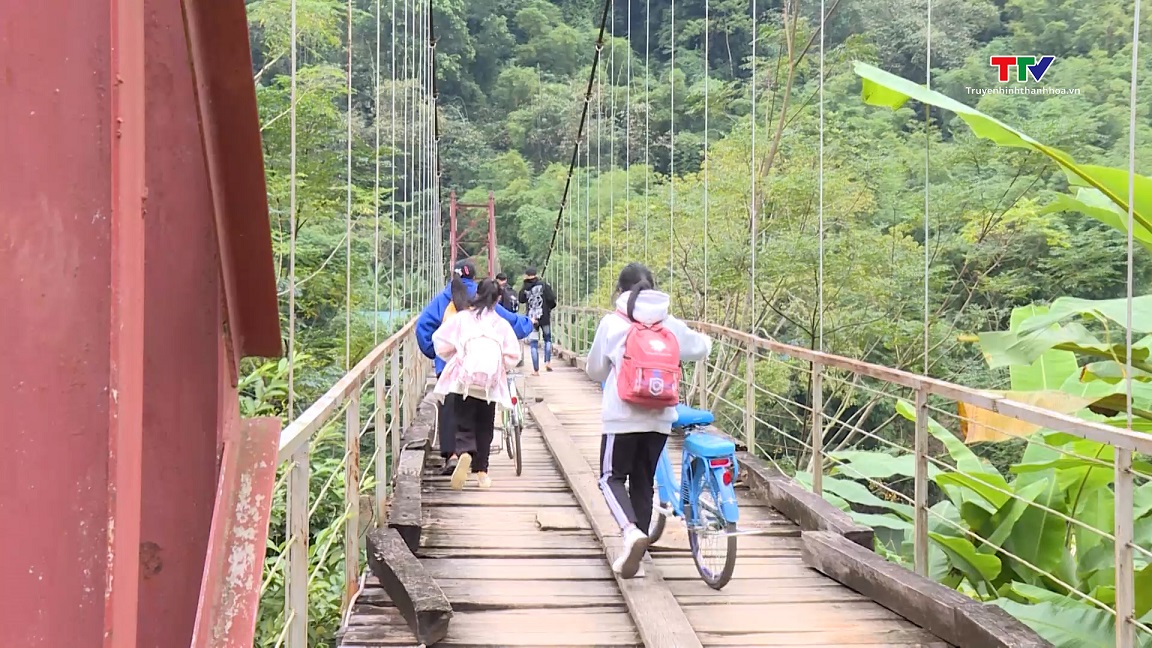 Phong trào khuyến học, khuyến tài ở huyện vùng cao Quan Sơn- Ảnh 2.