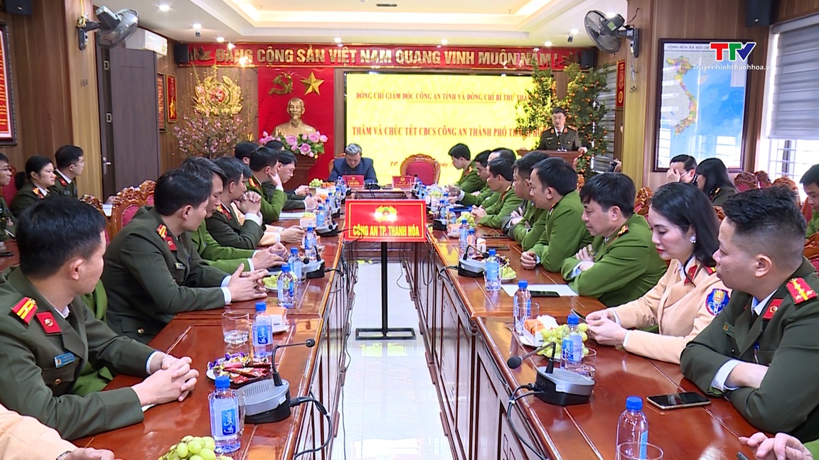 Lãnh đạo Công an tỉnh và thành phố Thanh Hóa kiểm tra, chúc Tết các đơn vị công an trên địa bàn thành phố - Ảnh 1.