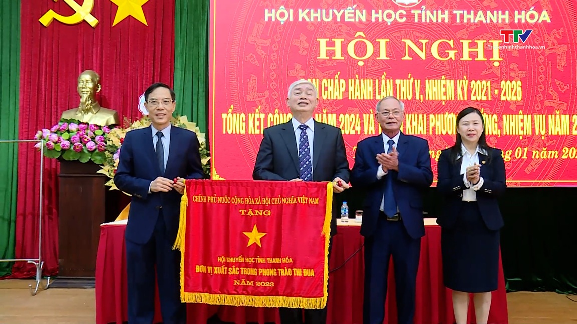 Tiếp tục đẩy mạnh thực hiện công tác khuyến học khuyến tài, xây dựng xã hội học tập- Ảnh 3.