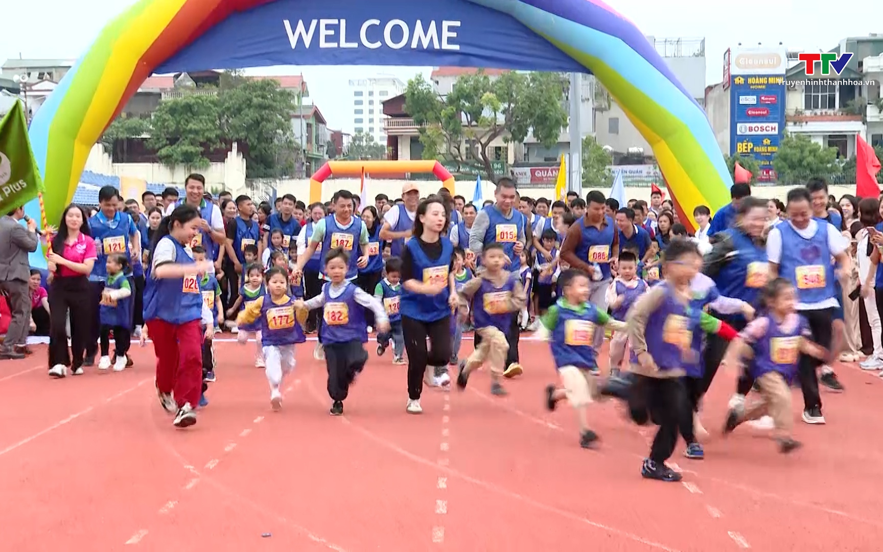 Gần 2.000 chân chạy tranh tài tại giải Thanh Hóa Marathon lần thứ II, năm 2025 - Ảnh 1. 800 vận động viên tham dự “Đường chạy kỷ nguyên mới” năm 2025