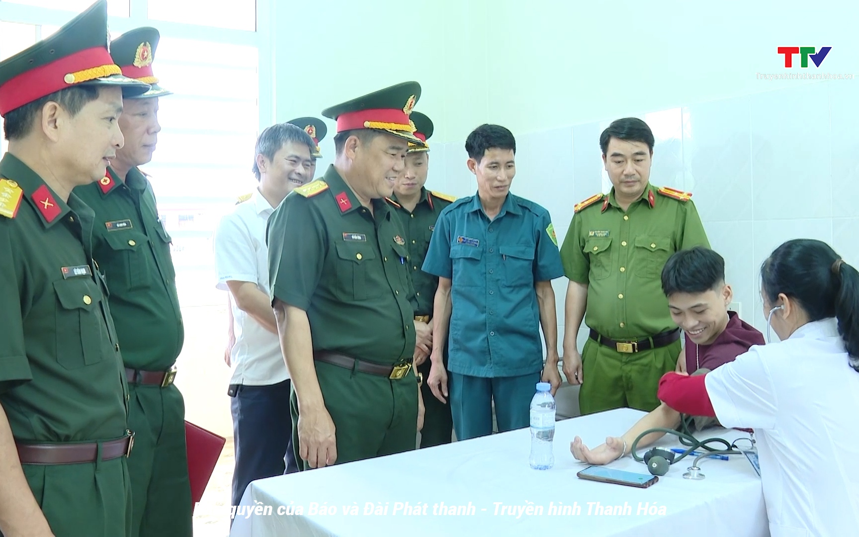 Chỉ huy trưởng Bộ Chỉ huy Quân sự tỉnh kiểm tra sơ tuyển nghĩa vụ quân sự