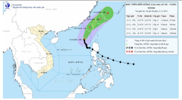 Bão số 14 di chuyển theo hướng Bắc Tây Bắc, tốc độ khoảng 10-15km/h- Ảnh 2. Bão số 14 di chuyển theo hướng Bắc Tây Bắc, tốc độ khoảng 10-15km/h- Ảnh 2.