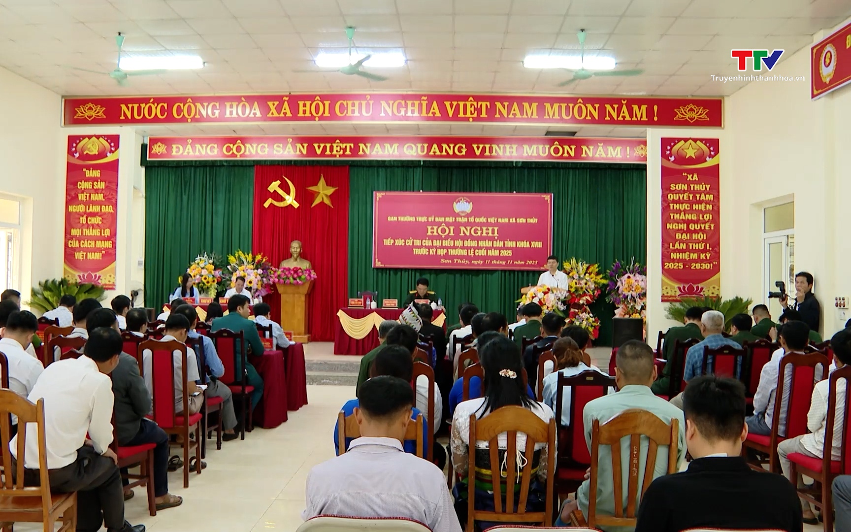 Tổ Đại biểu Hội đồng Nhân dân tỉnh tiếp xúc cử tri xã Sơn Thuỷ