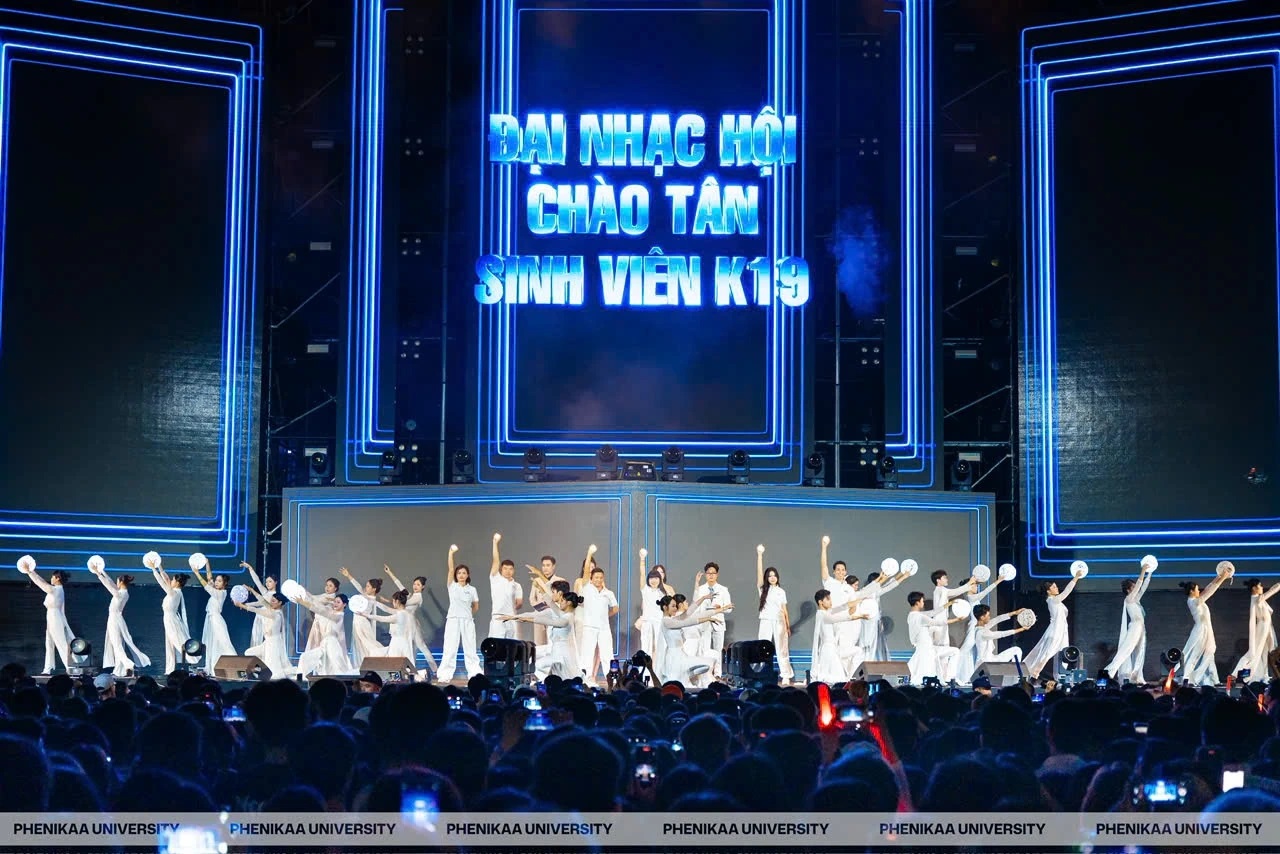 Đại học Phenikaa tổ chức Đại nhạc hội Sync City chào đón tân sinh viên K19- Ảnh 1. Đại học Phenikaa tổ chức Đại nhạc hội Sync City chào đón tân sinh viên K19- Ảnh 1.