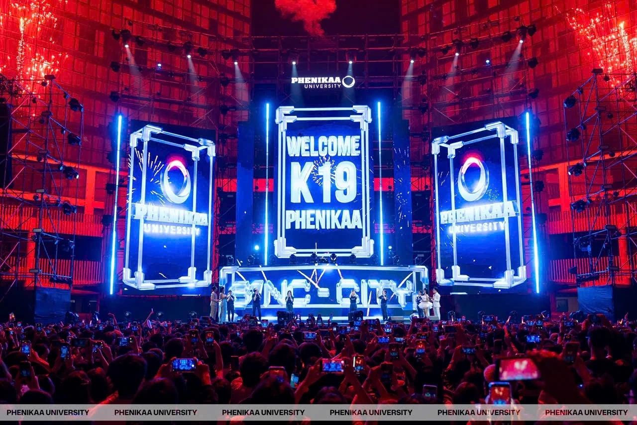 Đại học Phenikaa tổ chức Đại nhạc hội Sync City chào đón tân sinh viên K19- Ảnh 5. Đại học Phenikaa tổ chức Đại nhạc hội Sync City chào đón tân sinh viên K19- Ảnh 5.