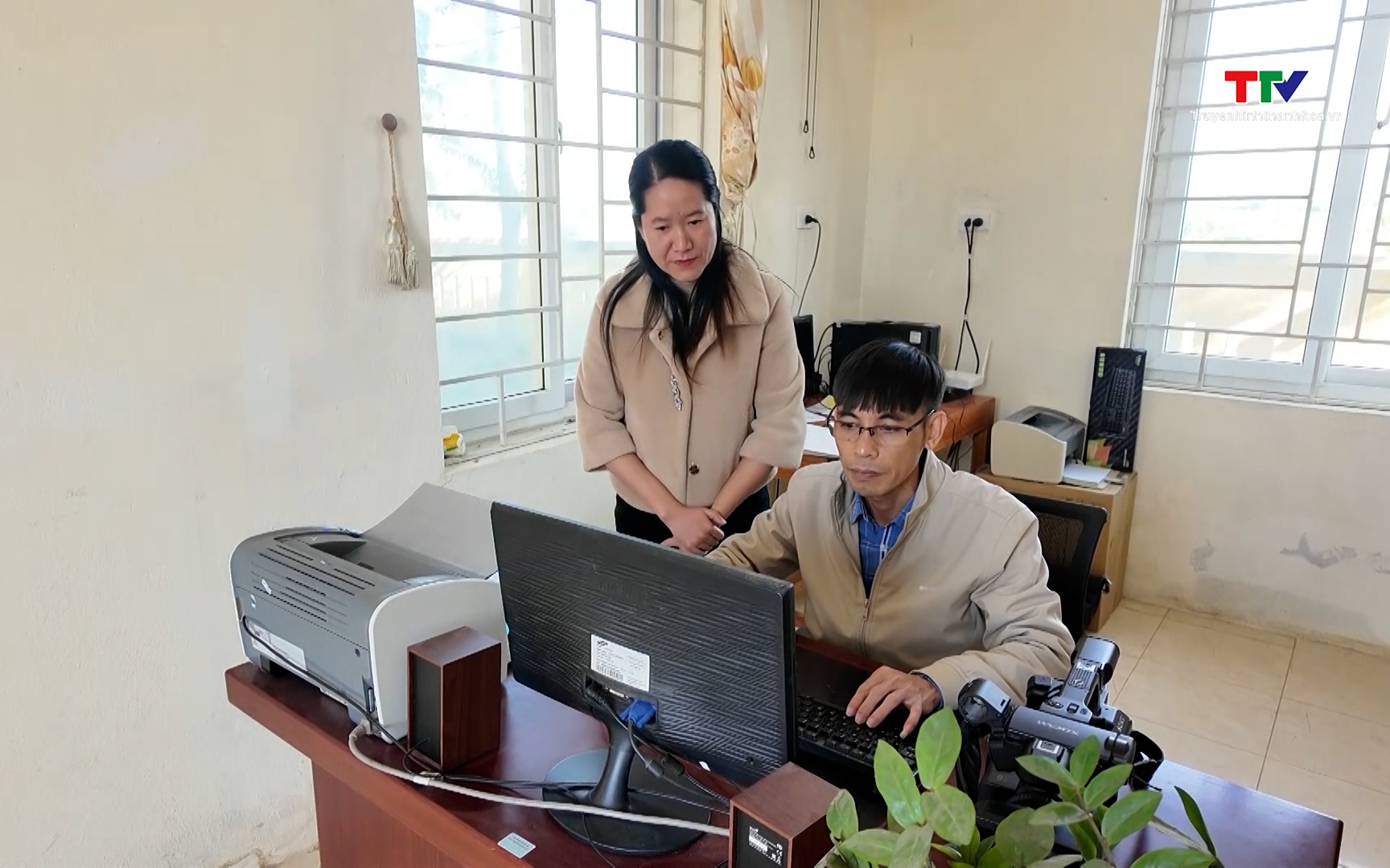 N&acirc;ng cao năng lực cho c&aacute;n bộ phụ tr&aacute;ch Trang th&ocirc;ng tin điện tử c&aacute;c x&atilde;, phường