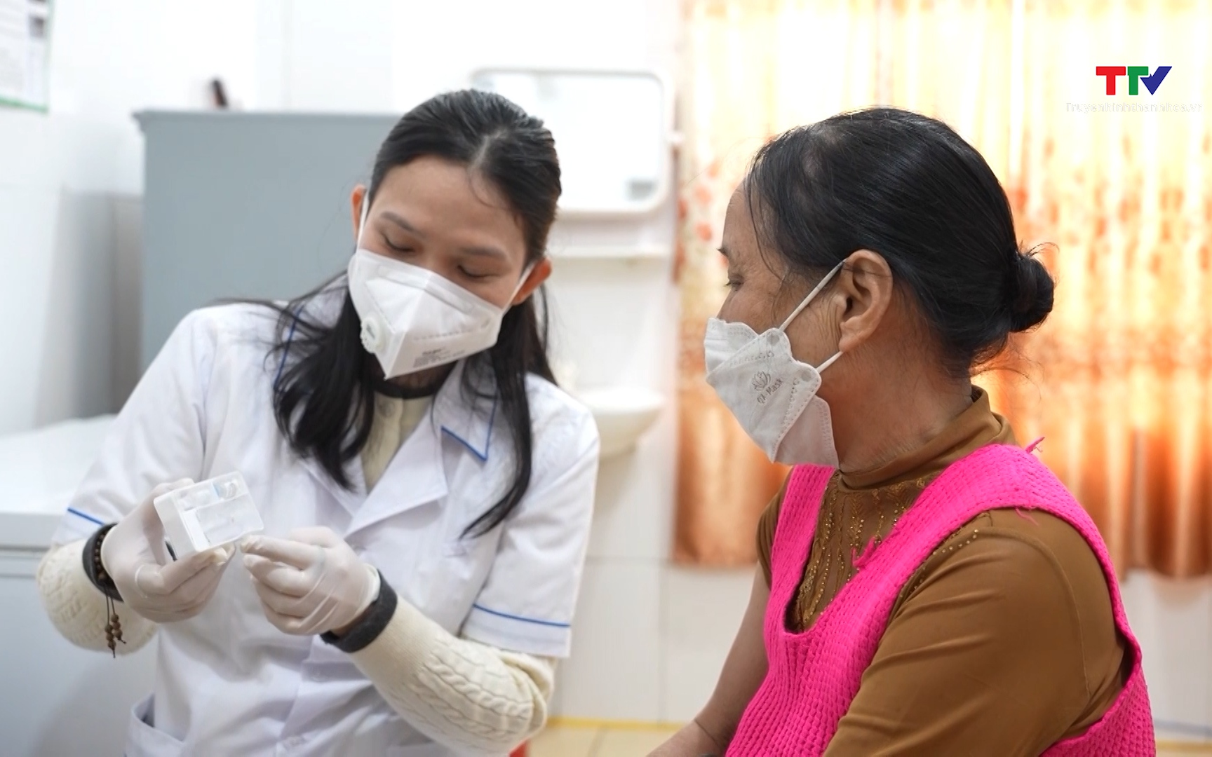 Chăm sóc răng miệng để bảo vệ sức khoẻ toàn diện- Ảnh 1. Tăng cường bảo vệ, chăm sóc và nâng cao sức khoẻ Nhân dân