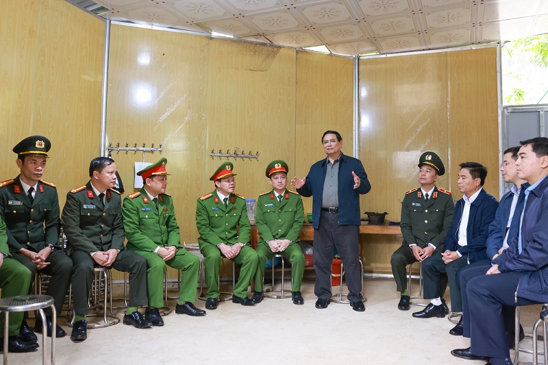 Thủ tướng đề nghị xây dựng “xã không tội phạm” tại vùng biên giới- Ảnh 1.