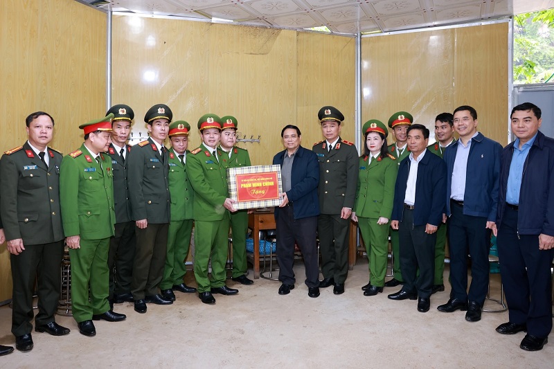 Thủ tướng đề nghị xây dựng “xã không tội phạm” tại vùng biên giới- Ảnh 3.