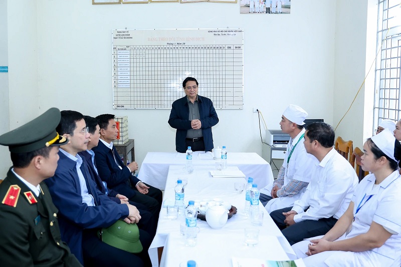 Thủ tướng đề nghị xây dựng “xã không tội phạm” tại vùng biên giới- Ảnh 4.