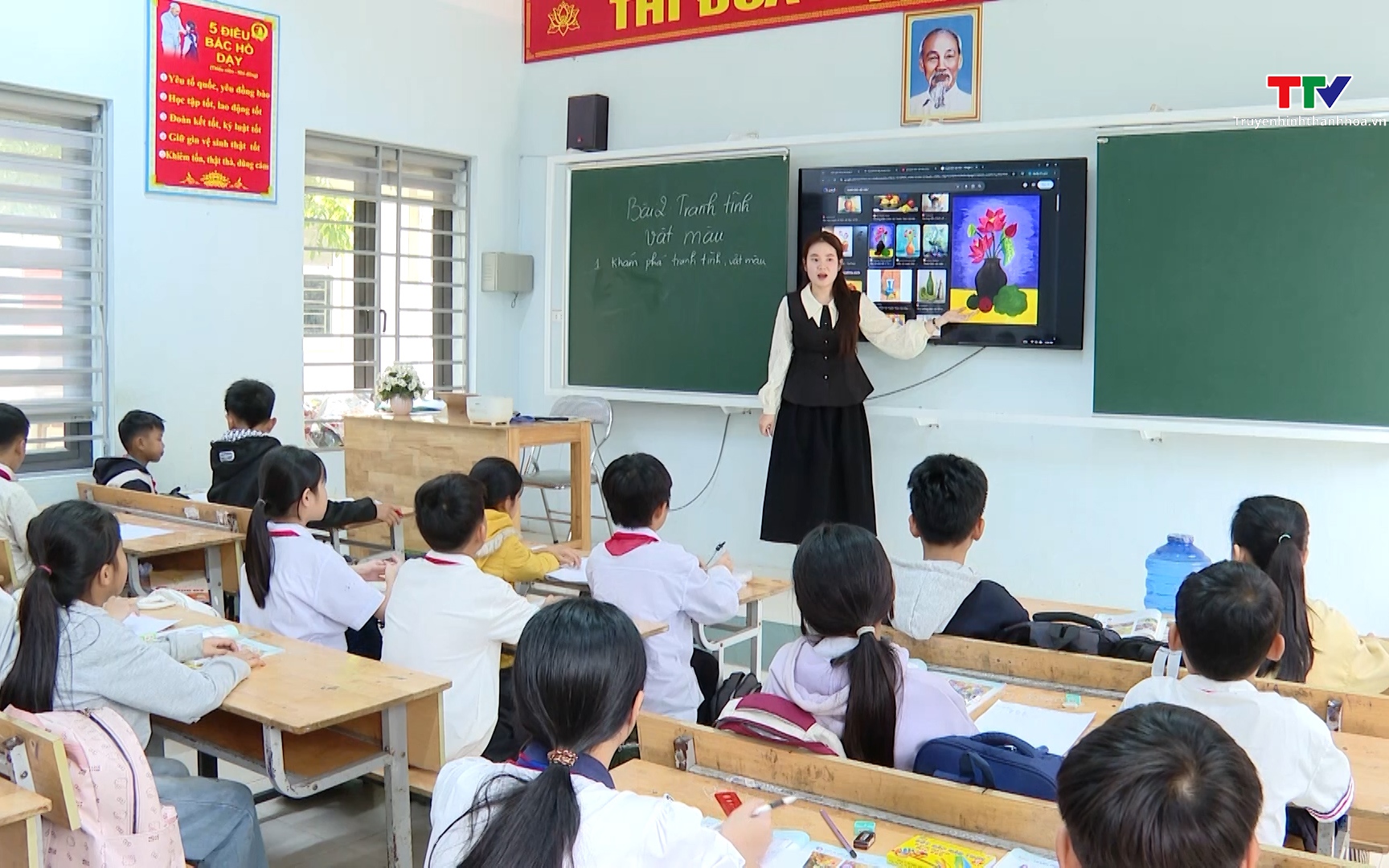 Bỏ yêu cầu chứng chỉ tiếng Anh, tin học khi thăng hạng cho giáo viên - Ảnh 1. Thiếu giáo viên - Khó nâng cao chất lượng giáo dục