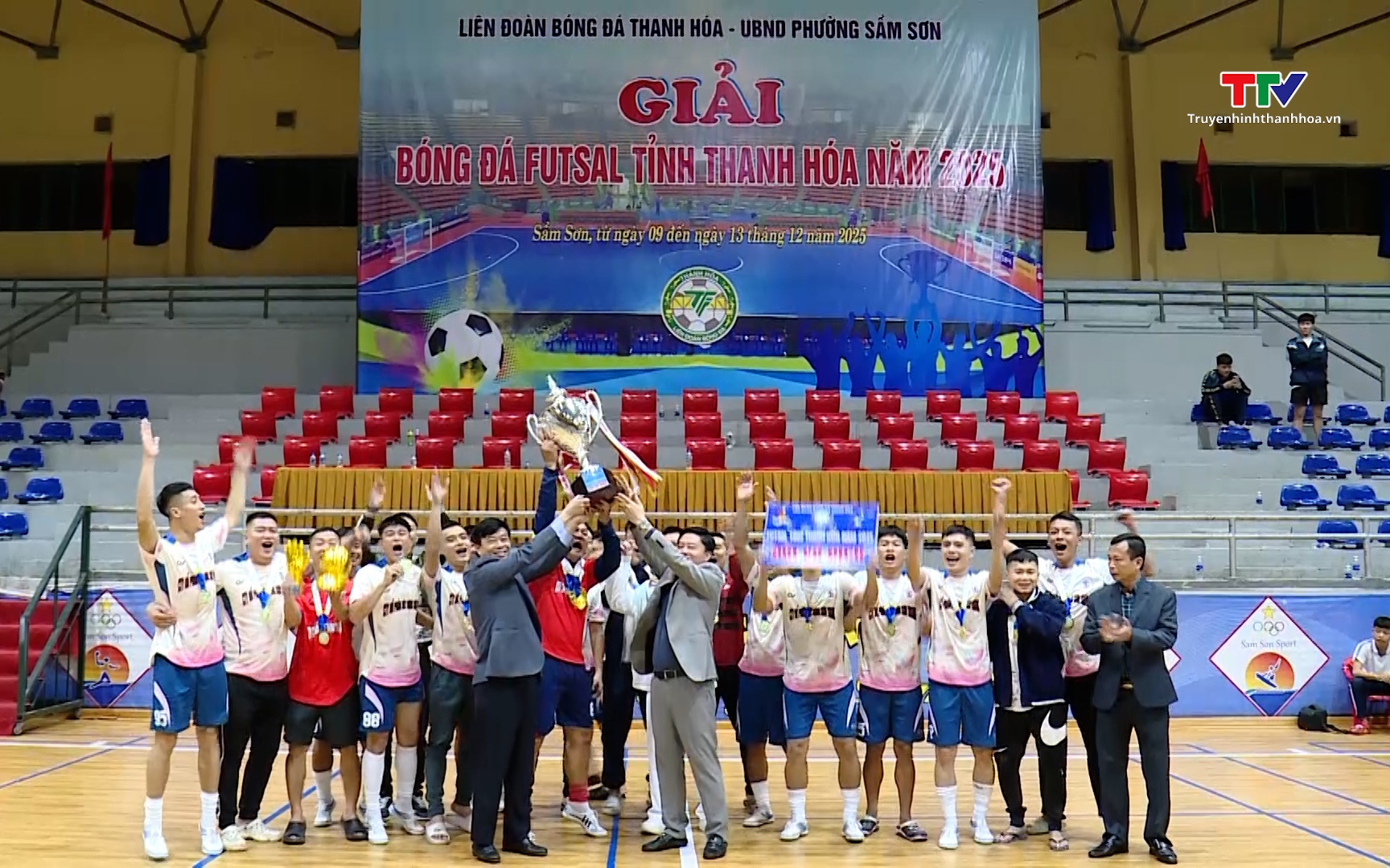 FC Sơn Trang l&ecirc;n ng&ocirc;i v&ocirc; địch Giải b&oacute;ng đ&aacute; Futsal Thanh H&oacute;a năm 2025
