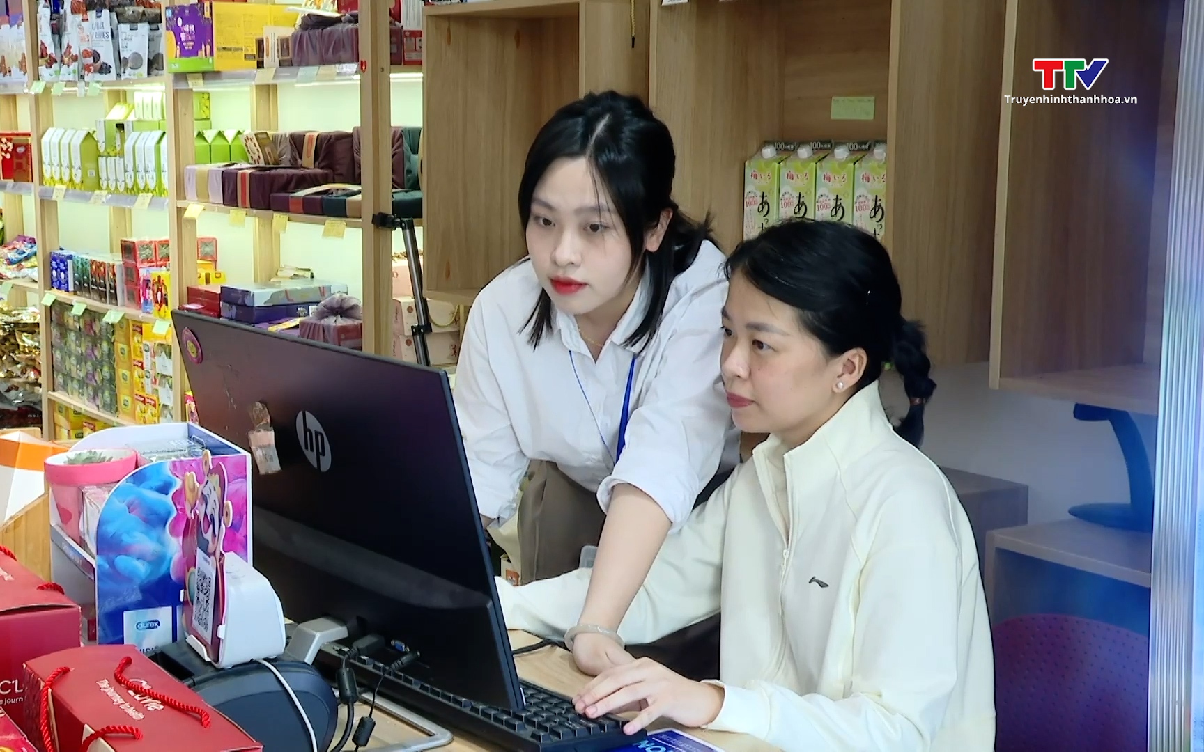 Đếm ngược ng&agrave;y x&oacute;a bỏ thuế kho&aacute;n: Hộ kinh doanh lo bị phạt nếu kh&ocirc;ng k&ecirc; khai đ&uacute;ng