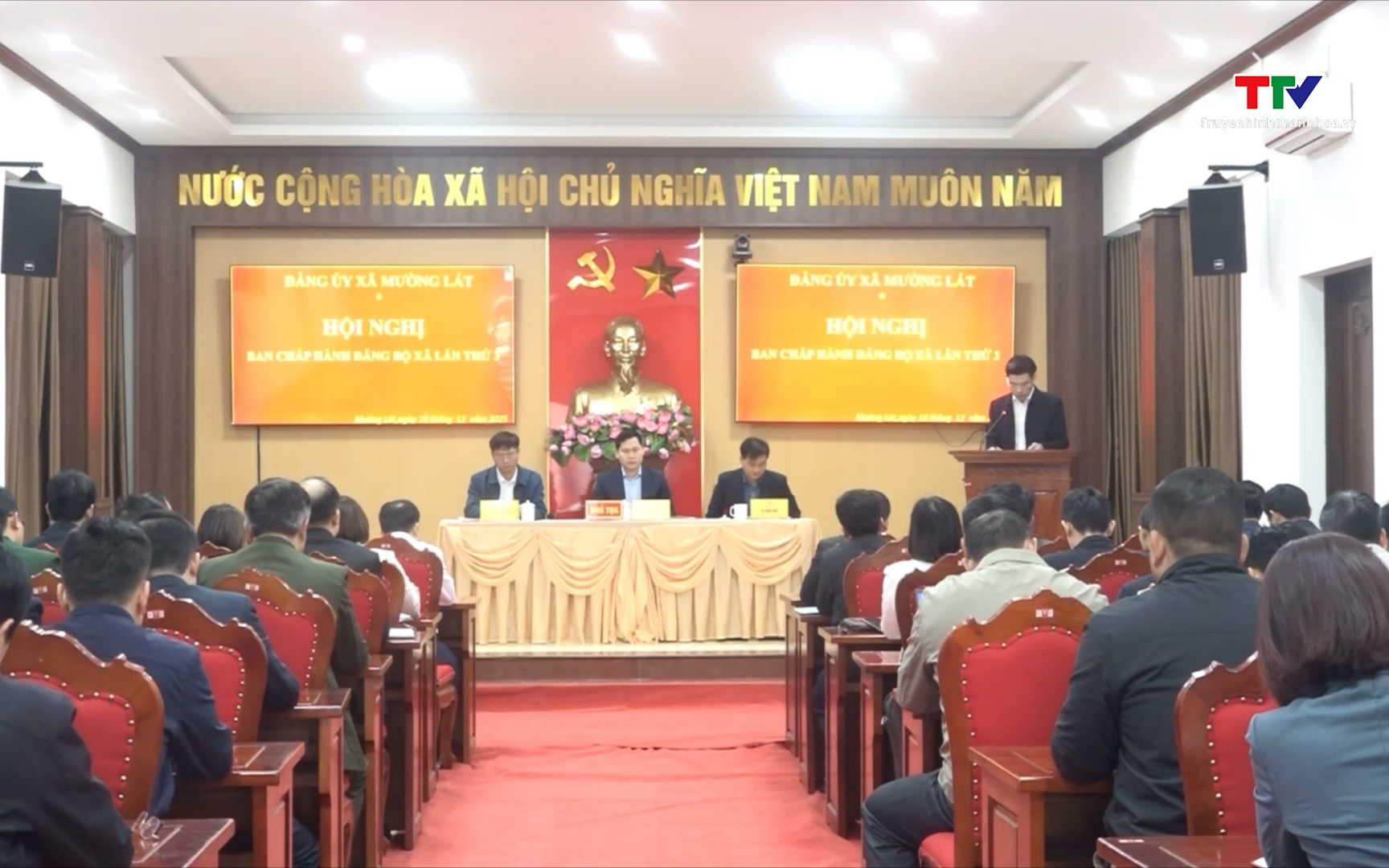 Hội nghị Ban Chấp h&agrave;nh Đảng bộ x&atilde; Mường L&aacute;t mở rộng