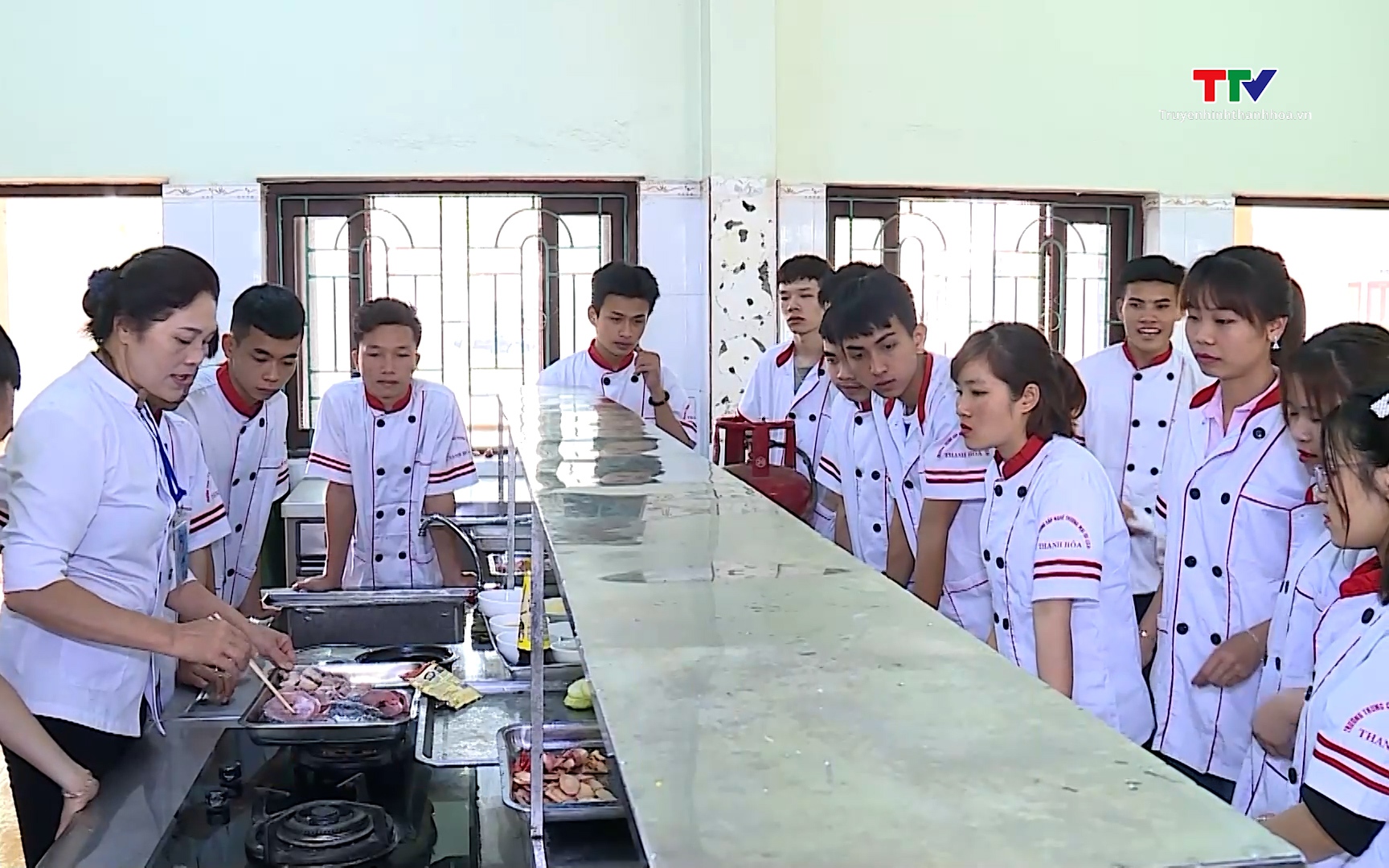 Ch&uacute; trọng đ&agrave;o tạo nguồn nh&acirc;n lực du lịch 