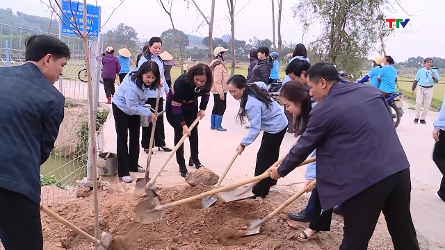 Hội Liên hiệp Phụ nữ tỉnh hưởng ứng “Tết trồng cây - đời đời nhớ ơn Bác Hồ” - Ảnh 2.