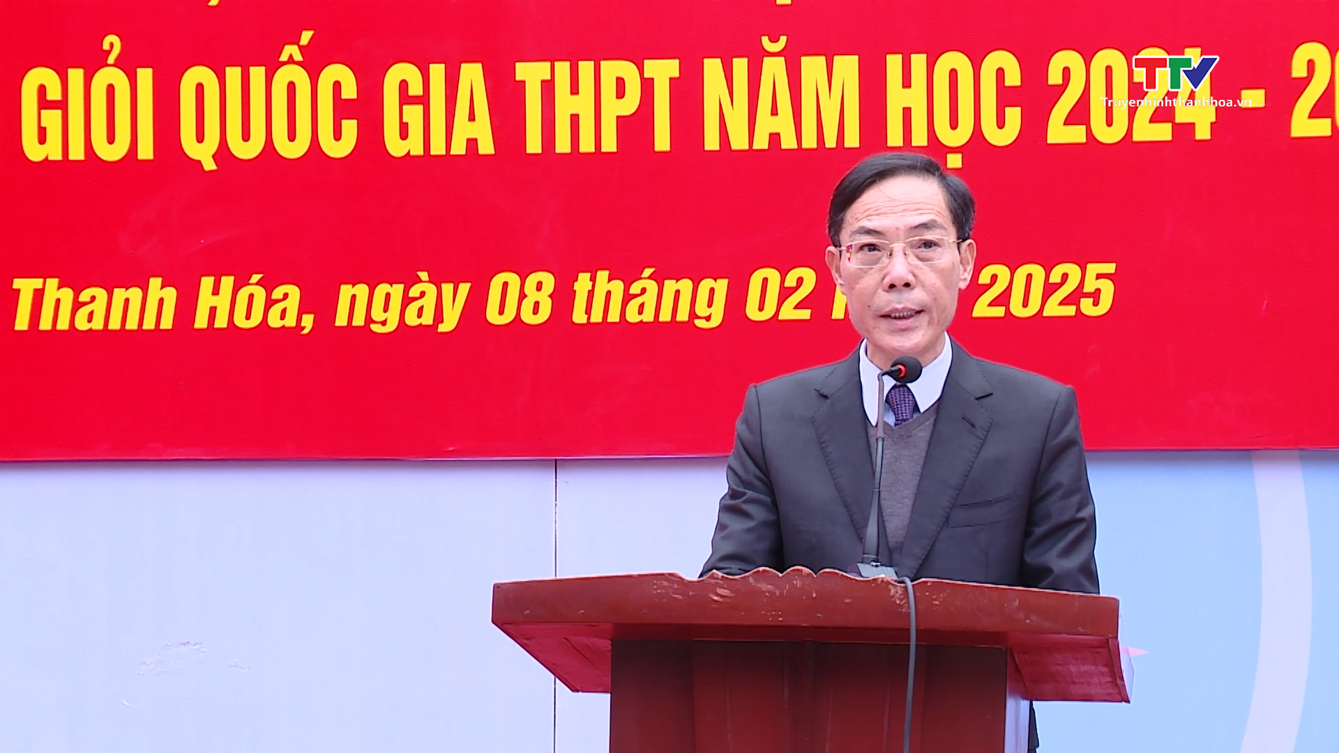 Tuyên dương, trao thưởng cho học sinh, giáo viên có học sinh đoạt giải học sinh giỏi quốc gia năm học 2024-2025- Ảnh 1.