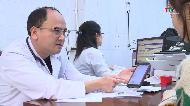 Ngành y tế Thanh Hoá triển khai cao điểm tích hợp Sổ sức khoẻ điện tử trên ứng dụng VNeID- Ảnh 1.