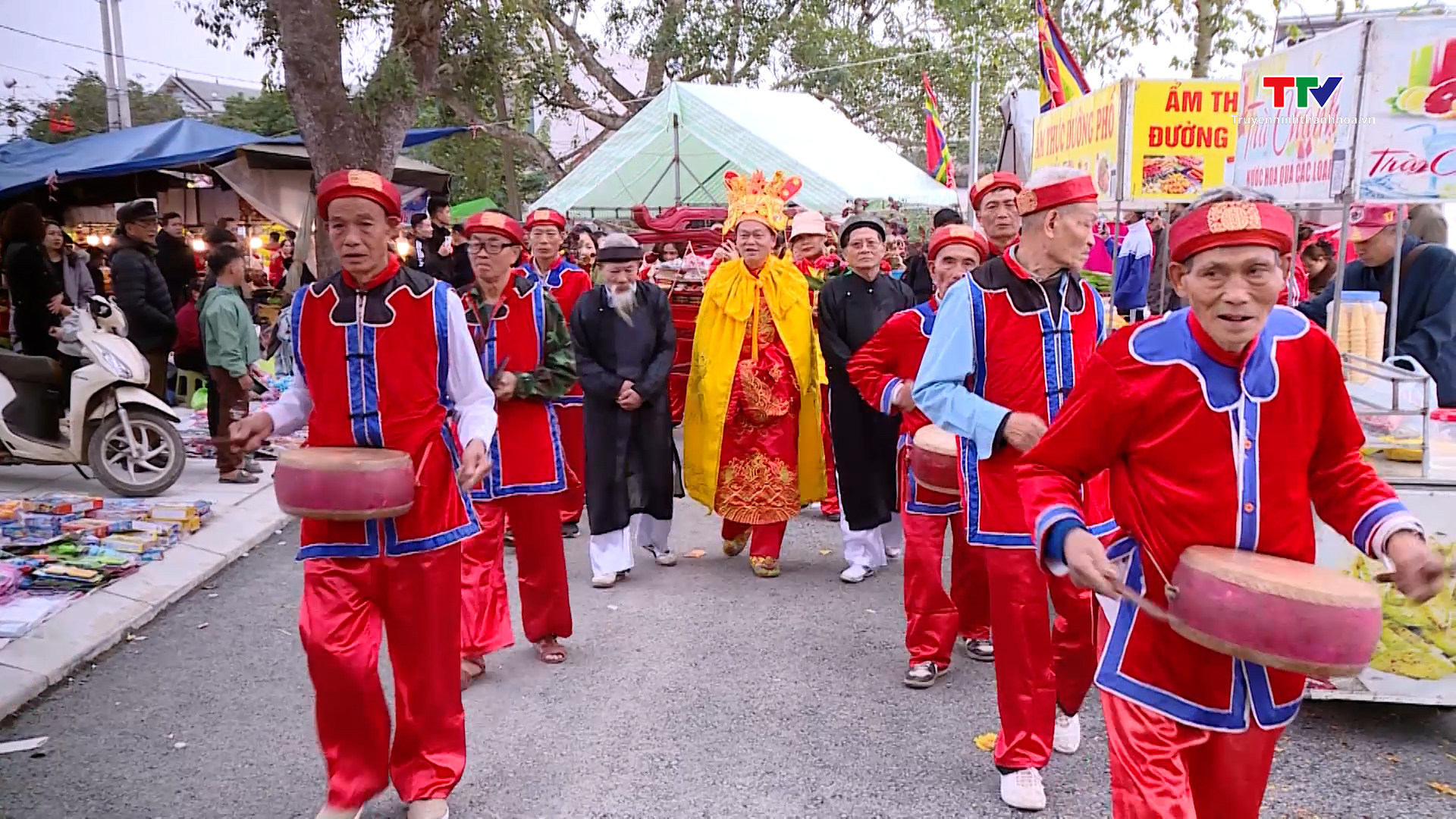 Xuân về trẩy hội làng Phú Khê- Ảnh 6.