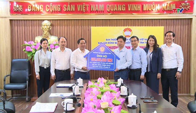 Trường Đại học Hồng Đức ủng hộ xây dựng nhà ở cho hộ nghèo- Ảnh 1.