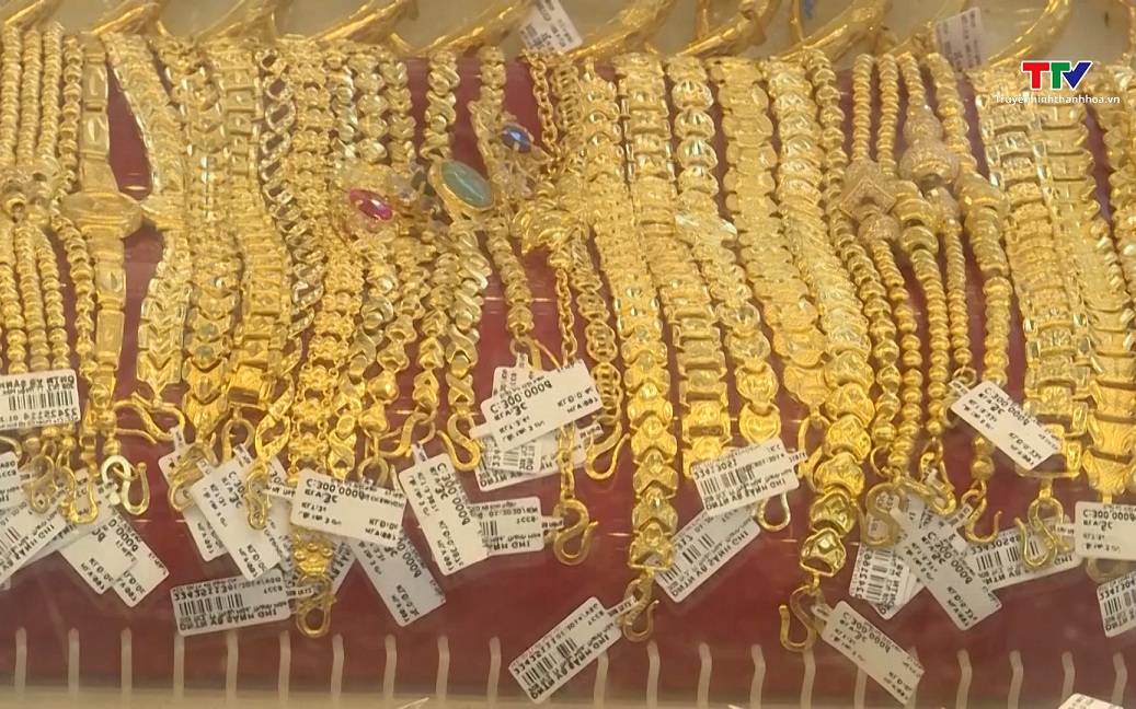 Giá vàng nhẫn tăng cao, sức mua tăng
