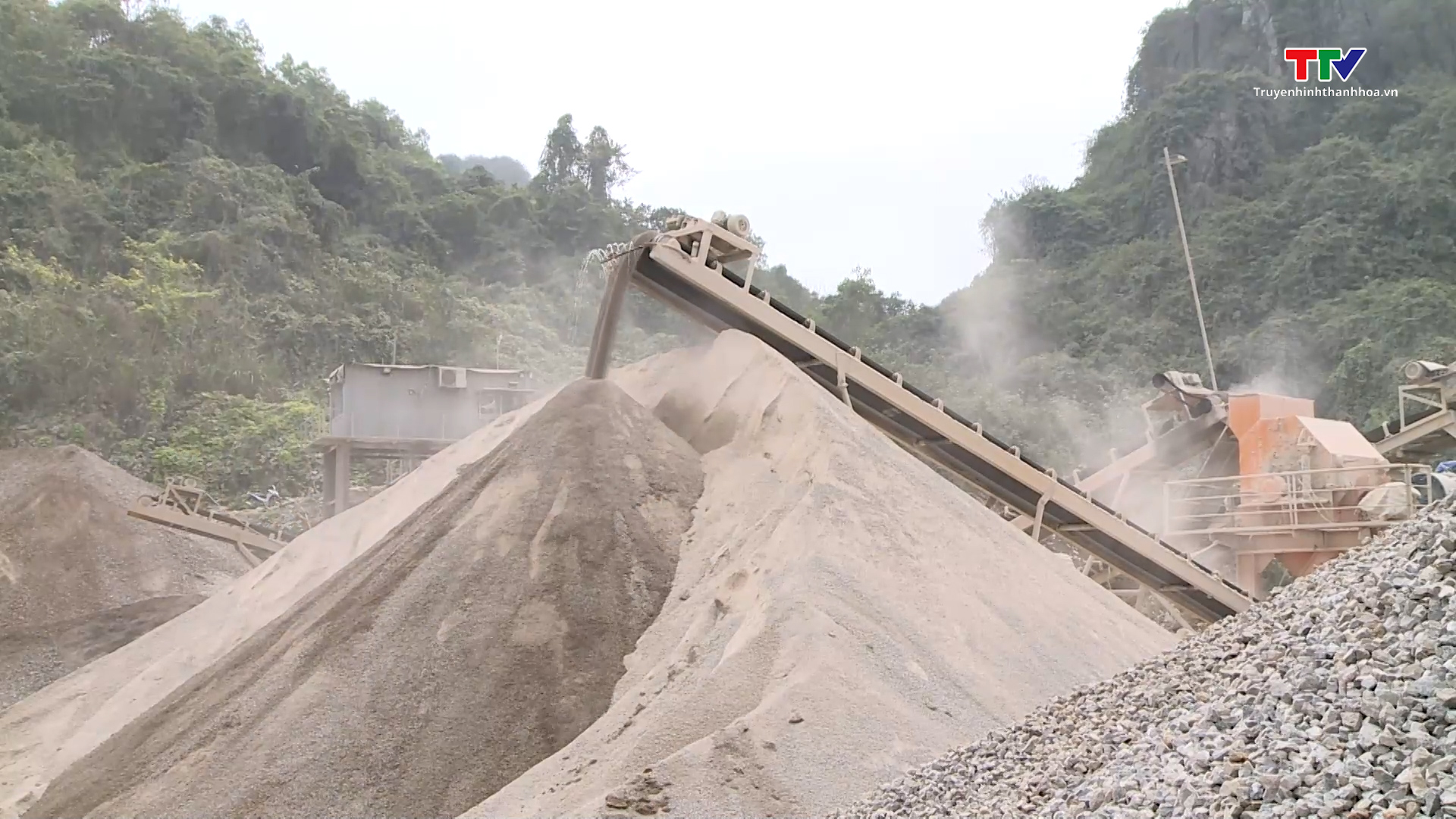 Thị xã Nghi Sơn tăng cường công tác quản lý tài nguyên khoáng sản- Ảnh 1.