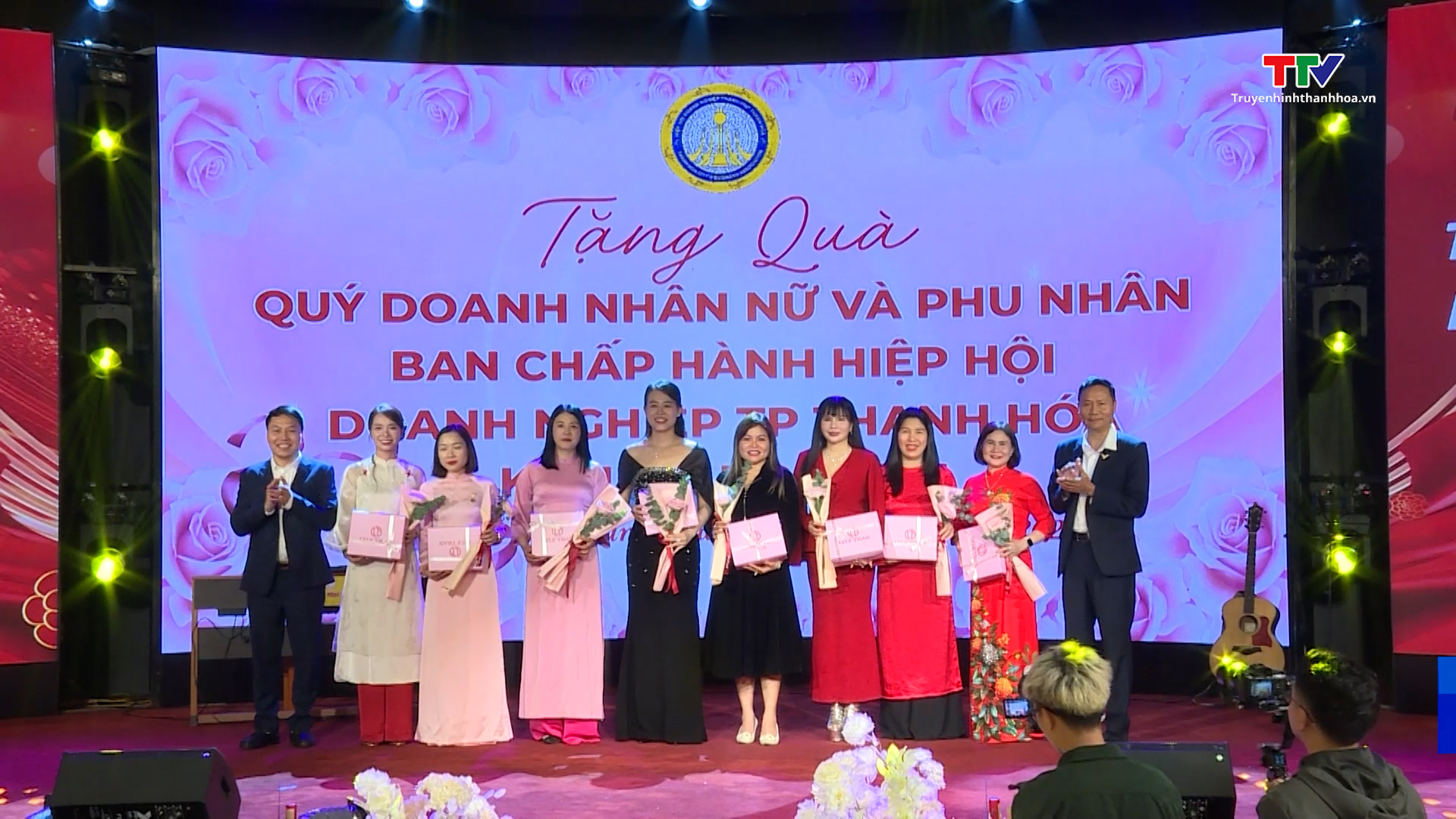 Hiệp hội Doanh nghiệp thành phố Thanh Hóa kỷ niệm Ngày Quốc tế Phụ nữ 8/3- Ảnh 1.