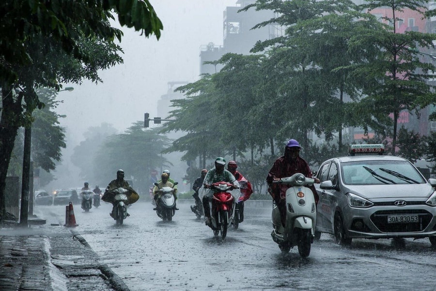 Dự báo thời tiết 13/5/2025: Bắc Bộ và Bắc Trung Bộ ngày nắng, đêm có mưa vài nơi- Ảnh 1. Dự báo thời tiết 13/5/2025: Bắc Bộ và Bắc Trung Bộ ngày nắng, đêm có mưa vài nơi- Ảnh 1.