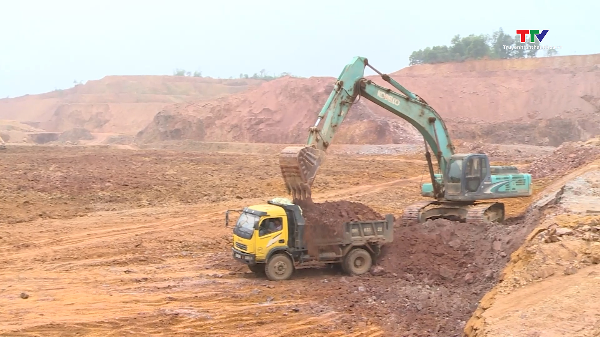 Nhiều mỏ vật liệu xây dựng dừng khai thác khiến nguồn cung khan hiếm - Ảnh 2. Nhiều mỏ vật liệu xây dựng dừng khai thác khiến nguồn cung khan hiếm - Ảnh 2.