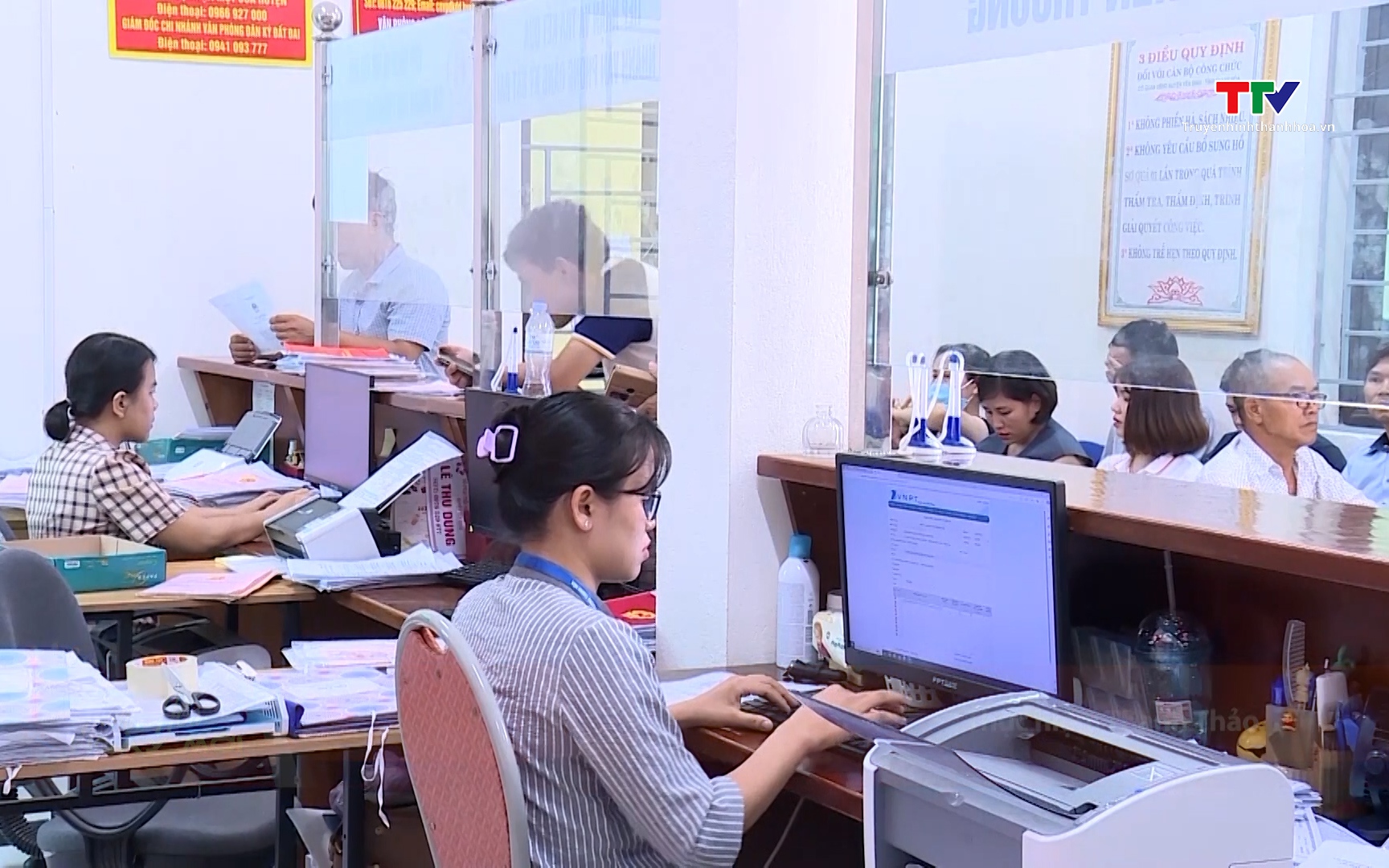 Phân công sửa đổi, ban hành văn bản pháp luật về tổ chức chính quyền địa phương 2 cấp