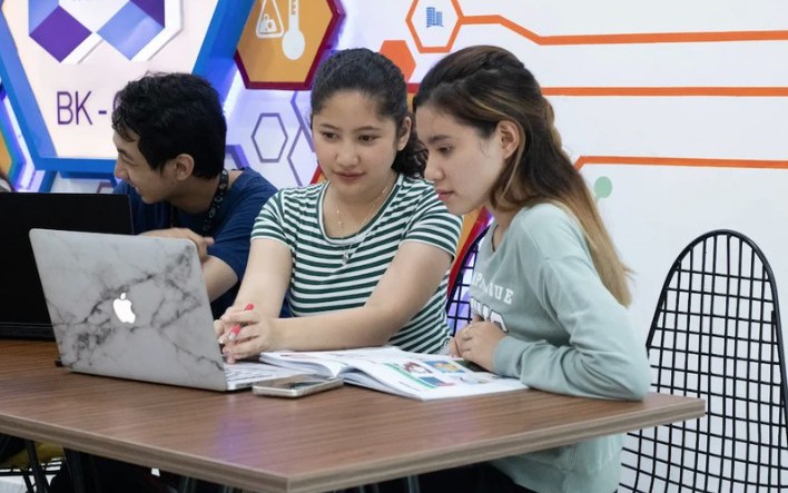Thí sinh cả nước bắt đầu đăng ký dự thi tốt nghiệp THPT năm 2025