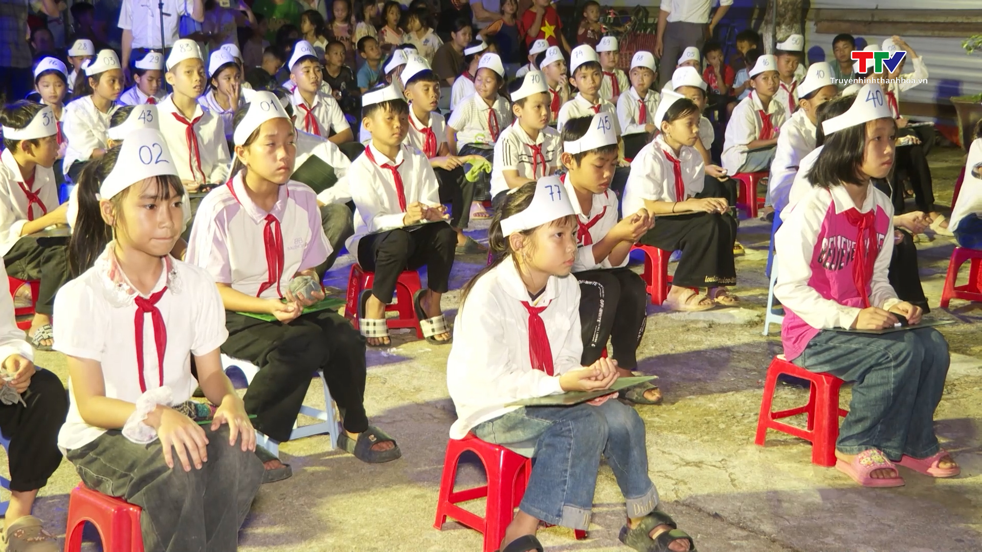 Sôi nổi hội thi Rung chuông vàng ở Mường Lát- Ảnh 2. Sôi nổi hội thi Rung chuông vàng ở Mường Lát- Ảnh 2.