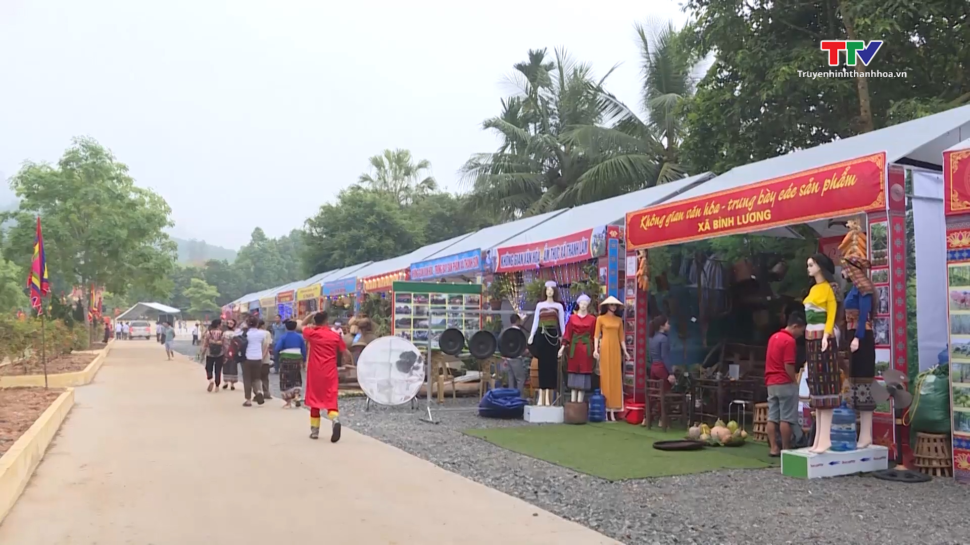 Trẩy hội Đình Thi- Ảnh 5.