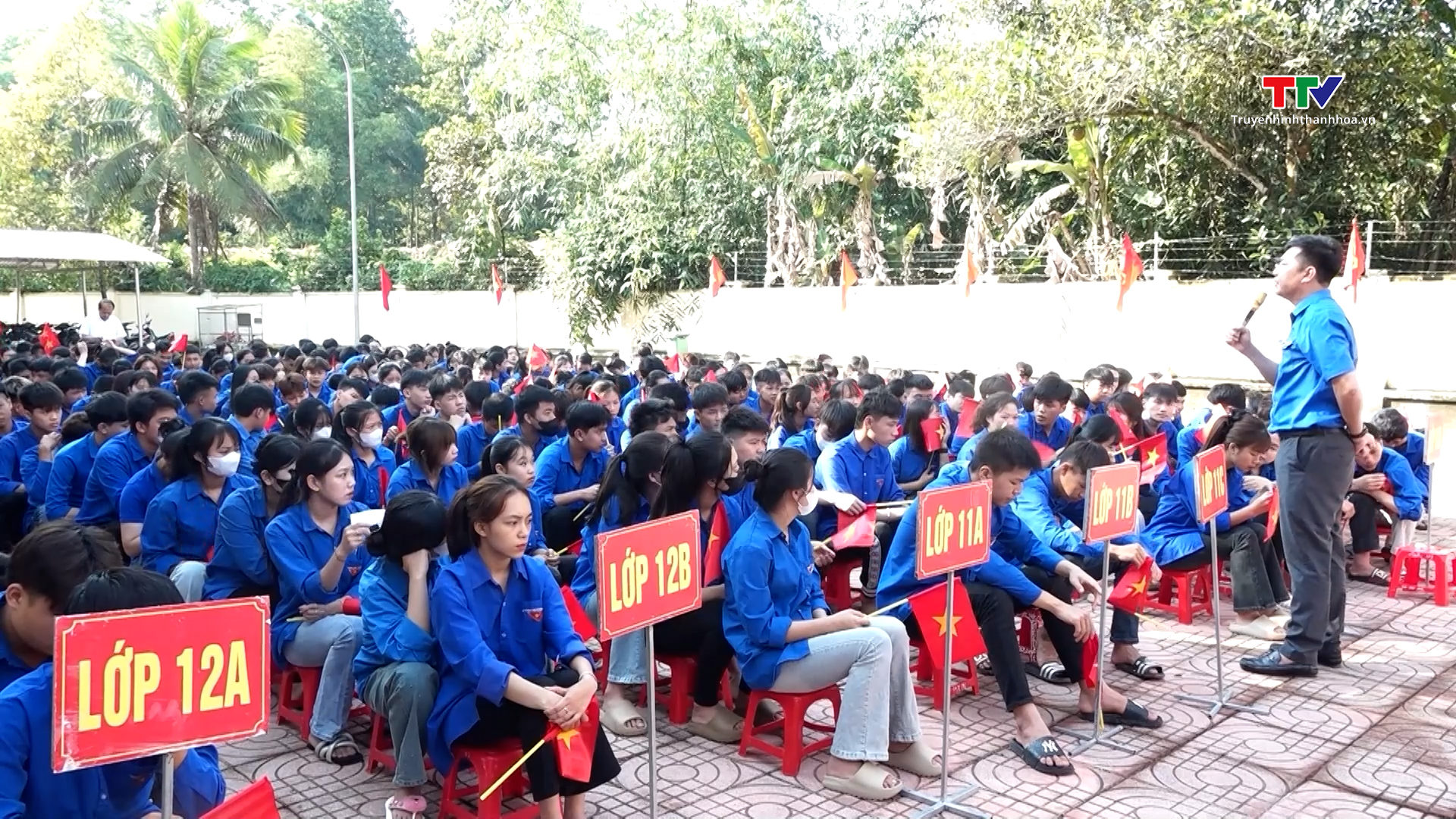 Tư vấn hướng nghiệp cho Đoàn viên và học sinh ở Như Xuân- Ảnh 1. Tư vấn hướng nghiệp cho Đoàn viên và học sinh ở Như Xuân- Ảnh 1.