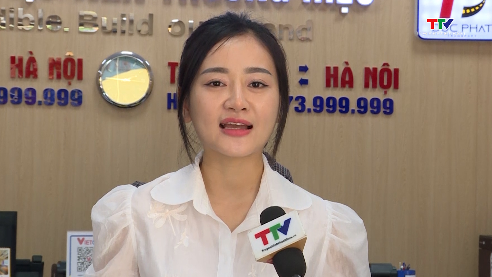 Tàu, xe "cháy vé" dịp nghỉ lễ 30/4 - 1/5- Ảnh 2. Tàu, xe "cháy vé" dịp nghỉ lễ 30/4 - 1/5- Ảnh 2.