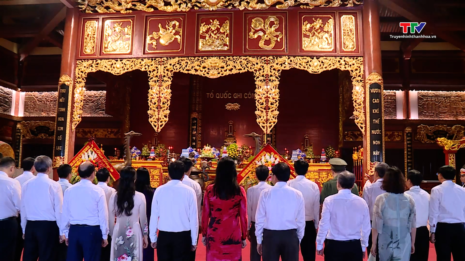 Dâng hương tưởng niệm, tri ân Chủ tịch Hồ Chí Minh và các Anh hùng Liệt sỹ- Ảnh 8. Dâng hương tưởng niệm, tri ân Chủ tịch Hồ Chí Minh và các Anh hùng Liệt sỹ- Ảnh 8.
