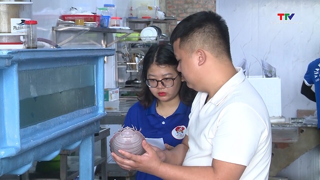 Chuẩn bị nguồn thực phẩm phục vụ thị trường dịp lễ 30/4 - 1/5- Ảnh 2. Chuẩn bị nguồn thực phẩm phục vụ thị trường dịp lễ 30/4 - 1/5- Ảnh 2.