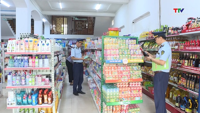 Quản lý thị trường hàng hoá, bảo vệ quyền lợi người tiêu dùng- Ảnh 3. Quản lý thị trường hàng hoá, bảo vệ quyền lợi người tiêu dùng- Ảnh 3.