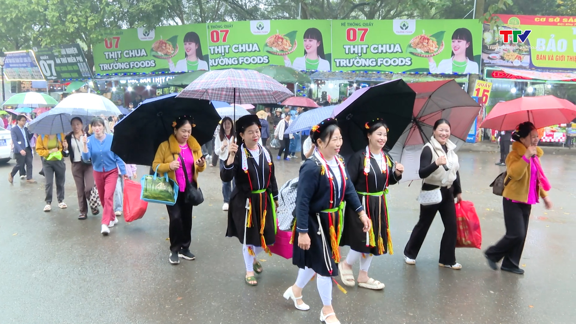 Đồng bào cả nước hướng về Giỗ Tổ- Ảnh 1. Đồng bào cả nước hướng về Giỗ Tổ- Ảnh 1.