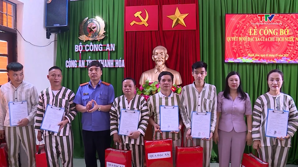 Hạnh phúc ngày trở về- Ảnh 4. Hạnh phúc ngày trở về- Ảnh 4.
