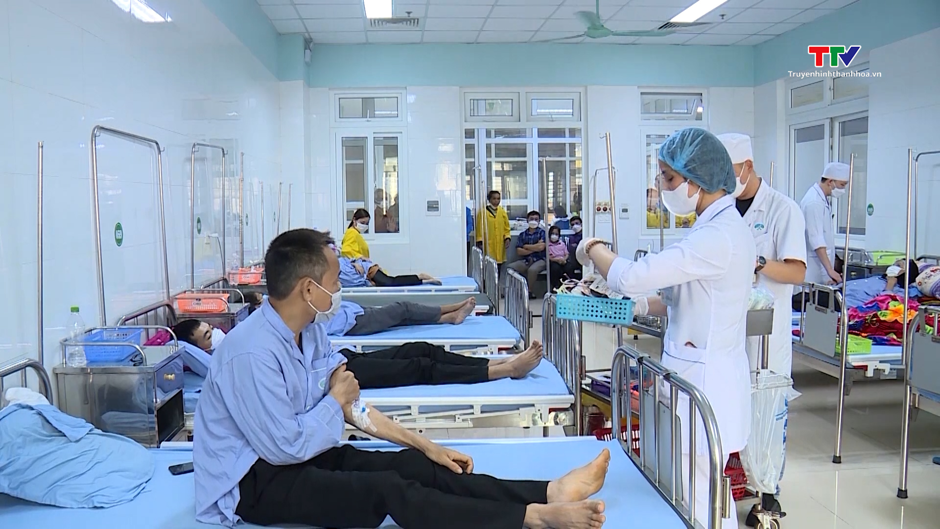 Ngân hàng máu tại Bệnh viện Đa khoa tỉnh Thanh Hóa đạt tiêu chuẩn EU-GMP- Ảnh 3. Ngân hàng máu tại Bệnh viện Đa khoa tỉnh Thanh Hóa đạt tiêu chuẩn EU-GMP- Ảnh 3.