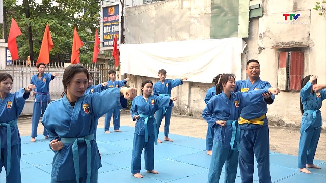 Đa dạng các sân tập thể thao trên địa bàn thành phố- Ảnh 2. Đa dạng các sân tập thể thao trên địa bàn thành phố- Ảnh 2.