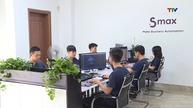 Ngành công nghệ thông tin Việt Nam đang thiếu hụt 200.000 nhân lực so với nhu cầu- Ảnh 1. Ngành công nghệ thông tin Việt Nam đang thiếu hụt 200.000 nhân lực so với nhu cầu- Ảnh 1.