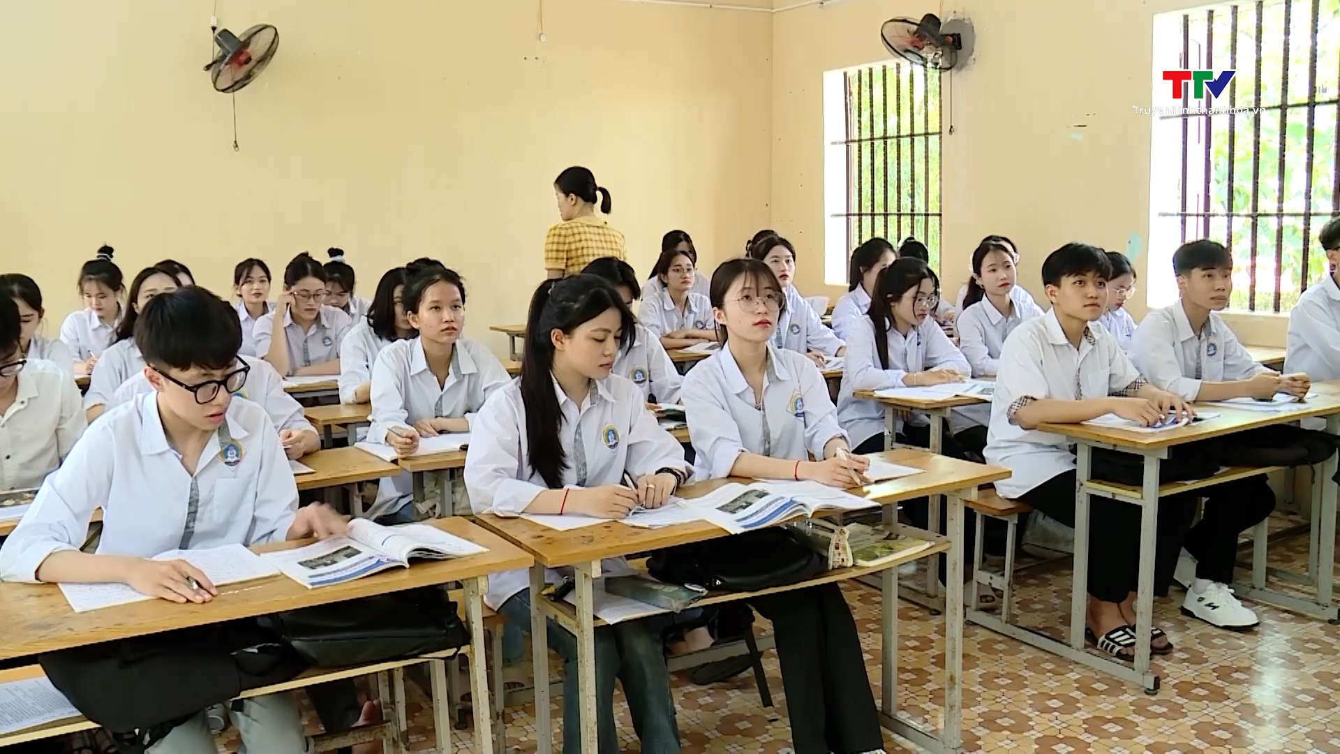 Thanh Hóa có gần 42 nghìn học sinh đăng ký dự thi tốt nghiệp THPT- Ảnh 6. Thanh Hóa có gần 42 nghìn học sinh đăng ký dự thi tốt nghiệp THPT- Ảnh 6.