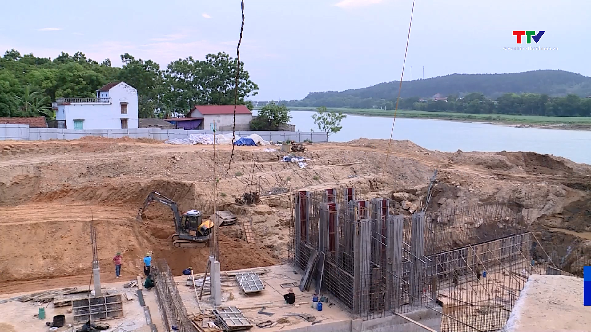 Đảm bảo tiến độ thi công trạm bơm Hoằng Khánh, huyện Hoằng Hóa - Ảnh 1. Đảm bảo tiến độ thi công trạm bơm Hoằng Khánh, huyện Hoằng Hóa - Ảnh 1.