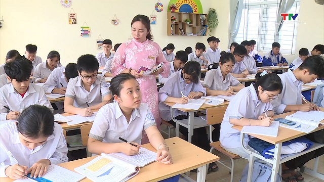 Các nhà trường thực hiện ôn tập cho học sinh cuối cấp- Ảnh 2. Các nhà trường thực hiện ôn tập cho học sinh cuối cấp- Ảnh 2.