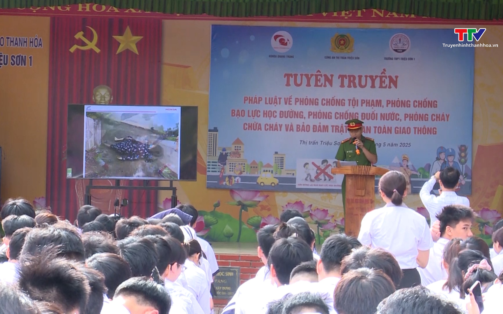 Tuyên truyền, phổ biến pháp luật trật tự trong trường học