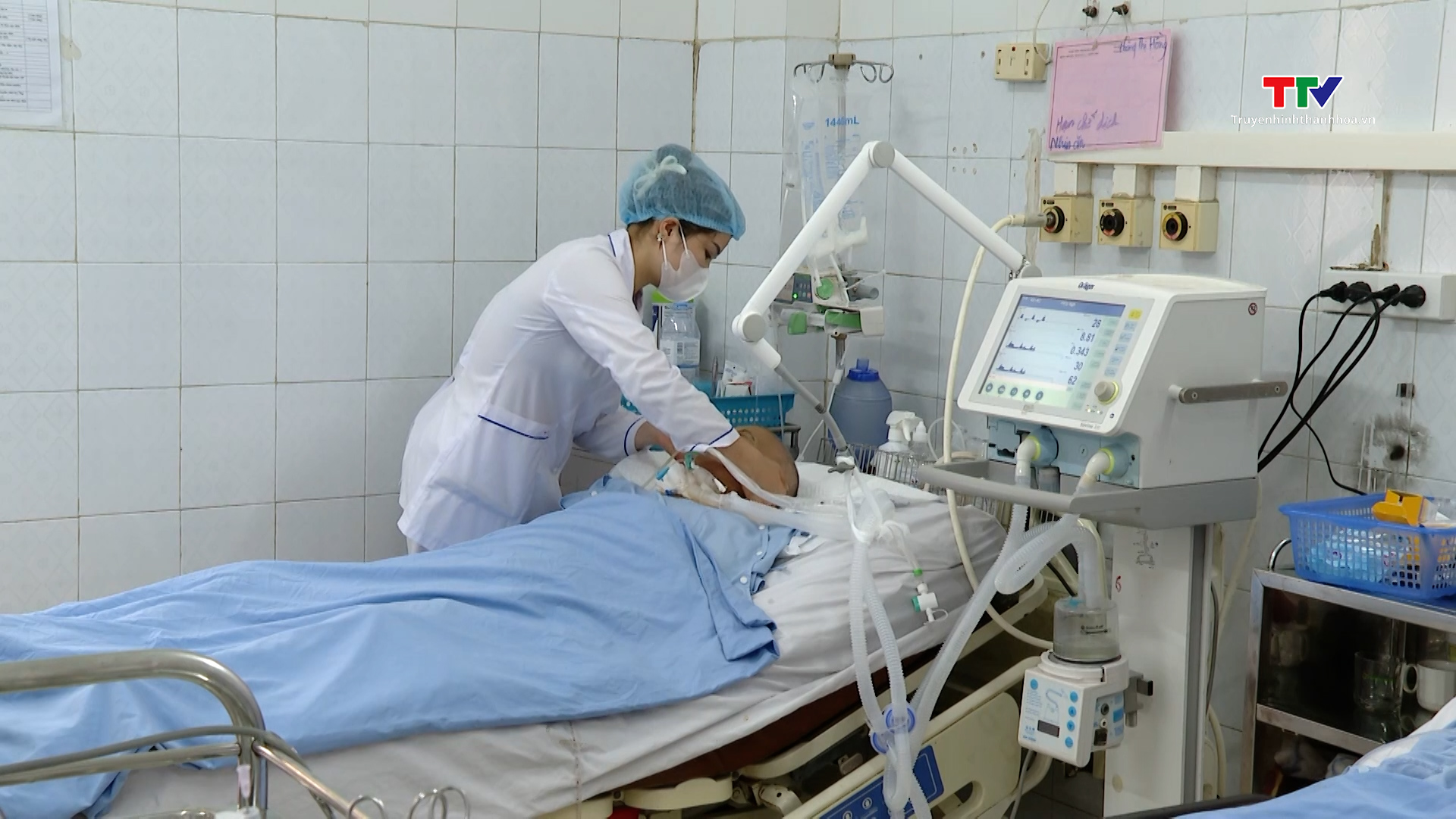 Khẳng định vai trò của điều dưỡng trong chăm sóc sức khỏe Nhân dân - Ảnh 1. Khẳng định vai trò của điều dưỡng trong chăm sóc sức khỏe Nhân dân - Ảnh 1.