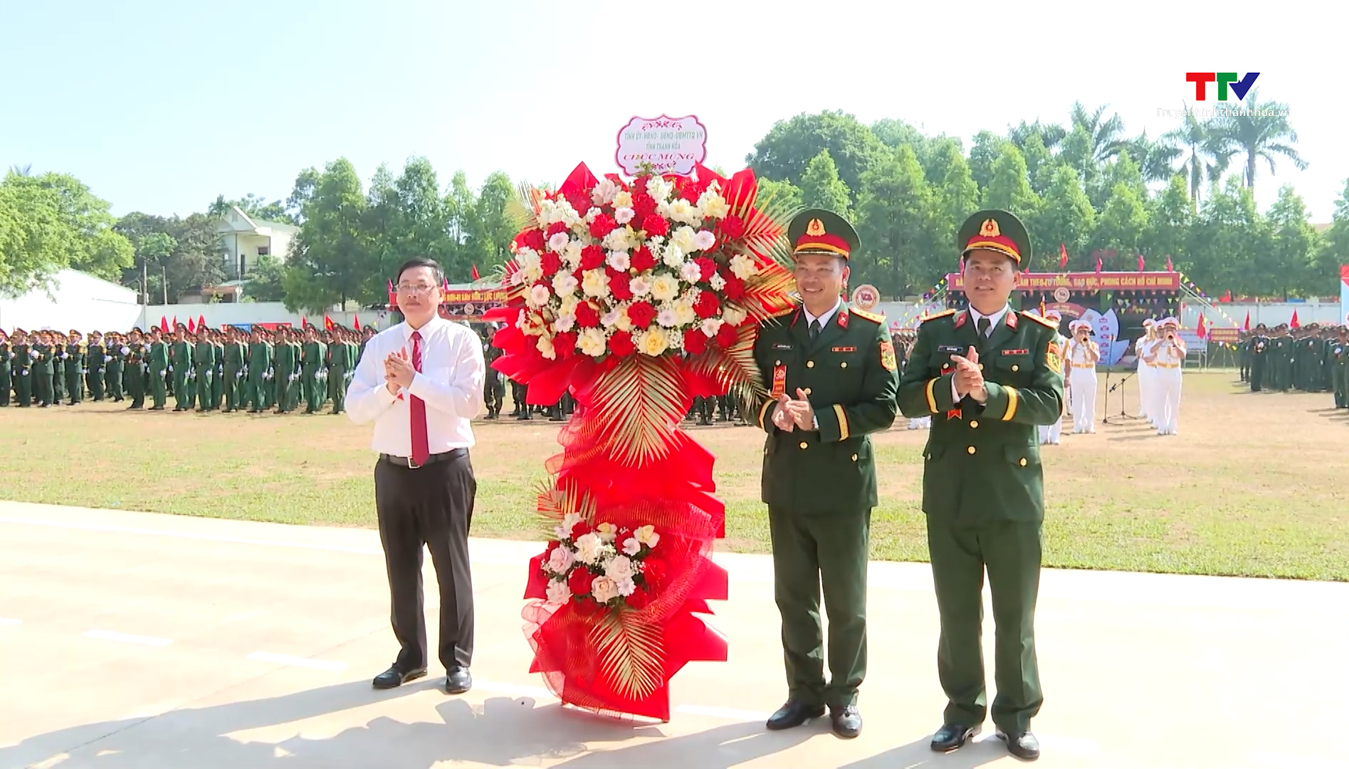 60 năm Ngày truyền thống Trung đoàn 3, Sư đoàn 324, Quân khu 4- Ảnh 5. 60 năm Ngày truyền thống Trung đoàn 3, Sư đoàn 324, Quân khu 4- Ảnh 5.