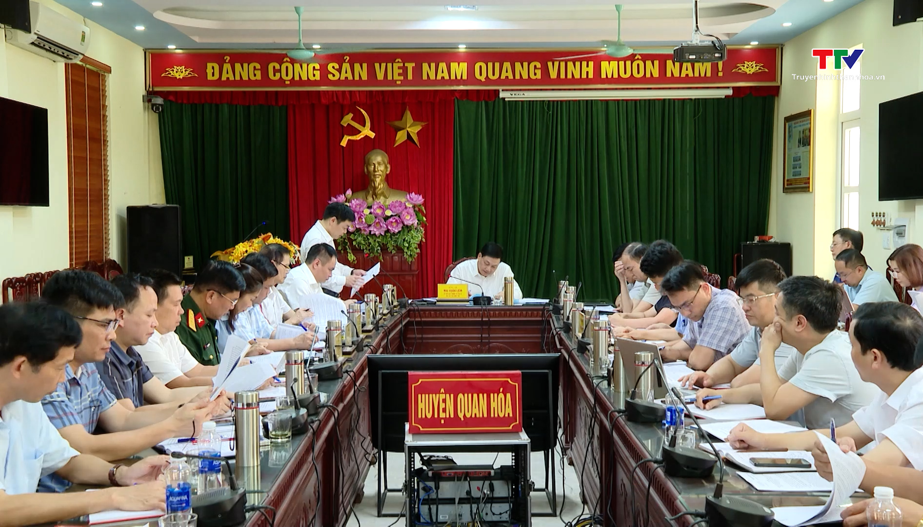 Phó Chủ tịch Ủy ban Nhân dân tỉnh Mai Xuân Liêm kiểm tra công tác sắp xếp đơn vị hành chính cấp xã tại huyện Quan Hóa- Ảnh 1. Phó Chủ tịch Ủy ban Nhân dân tỉnh Mai Xuân Liêm kiểm tra công tác sắp xếp đơn vị hành chính cấp xã tại huyện Quan Hóa- Ảnh 1.